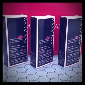 Mary Kay Ultra Stay Lip Lacquer Kit